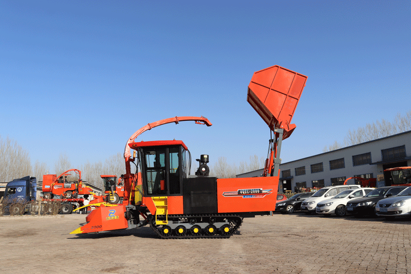 Máy thu hoạch cỏ Alfalfa có bánh xích Máy thu hoạch cỏ Alfalfa có bánh xích