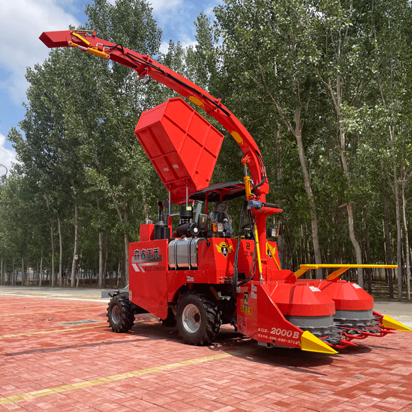 Máy gặt thức ăn gia súc nhỏ tự hành 2020m Máy gặt thức ăn gia súc nhỏ tự hành 2020m